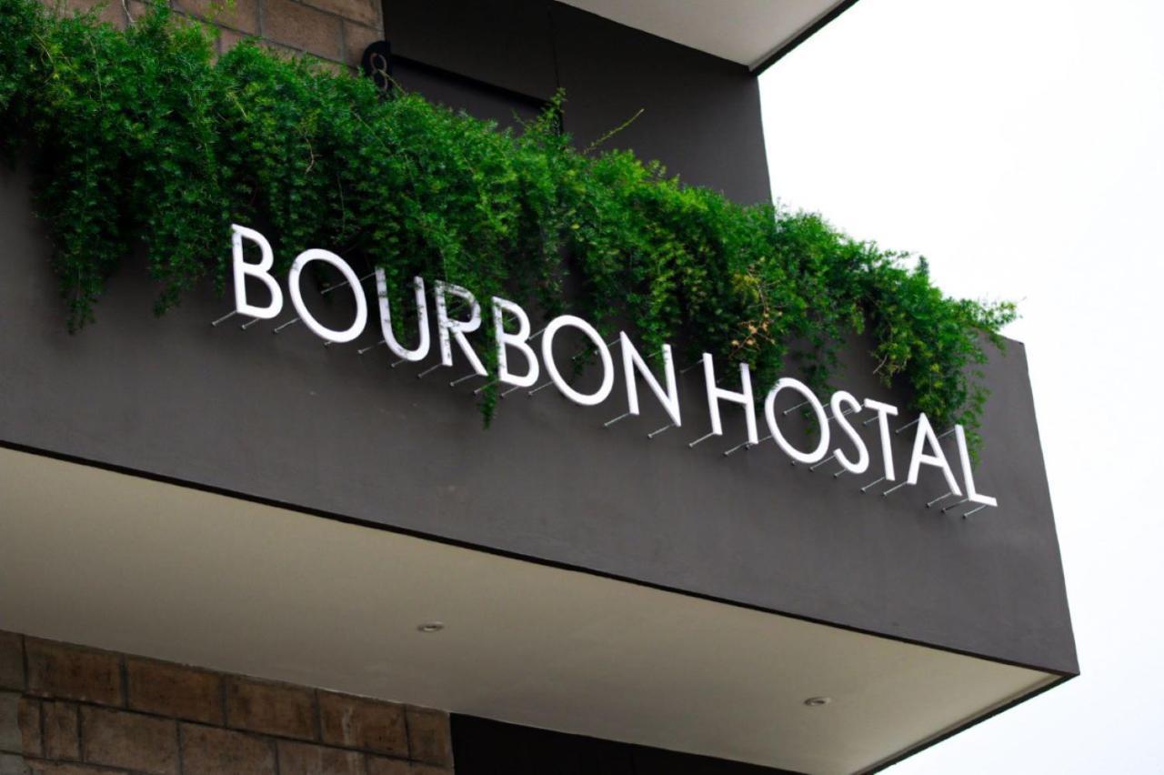 Bourbon Hostal Juayua Exterior photo