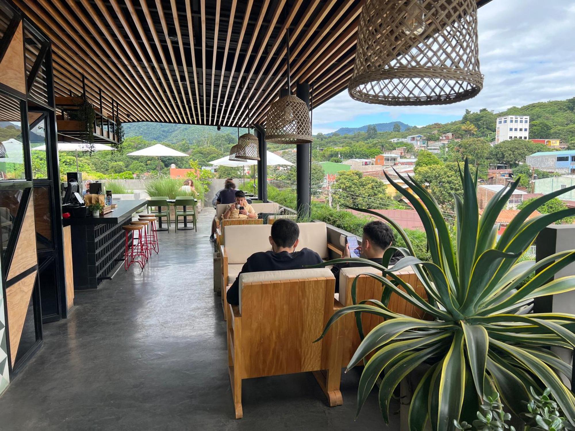 Bourbon Hostal Juayua Exterior photo